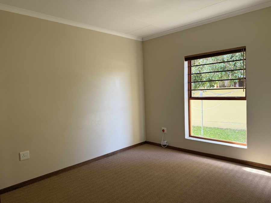 3 Bedroom Property for Sale in Sandbaai Western Cape